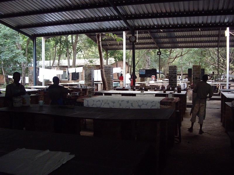 m2180.JPG - S. Luangwa 'Tribal Textiles' project