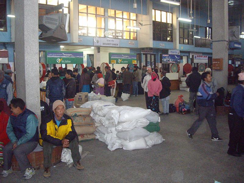 N1340.jpg - Kathmandu, domestic airport (Phamplu flight cancelled)